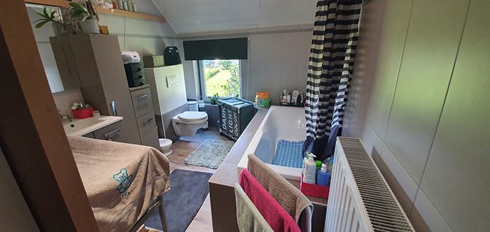 Une photo de la salle de bain